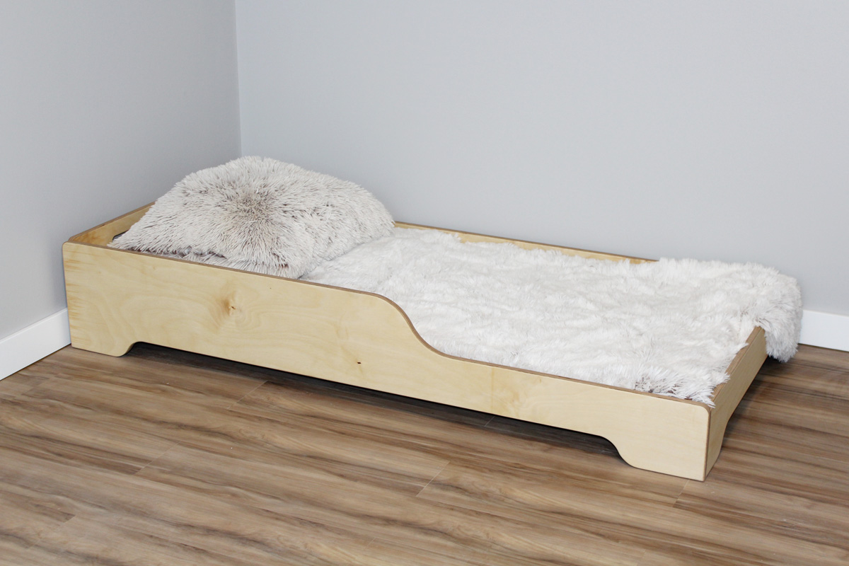 Low_bed_lea_one_scooped_right_3.jpg