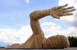 Інсталяція Merman